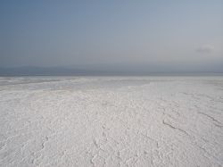 Le lac Assal (-153m)